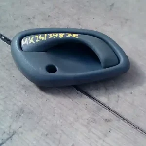 SUZUKI WagonR+ Jobb első belső kilincs bontott alkatrész Vásárlói kedvenc