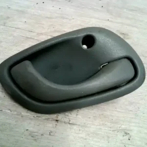 SUZUKI WagonR+ Jobb első belső kilincs bontott alkatrész Akciós ár