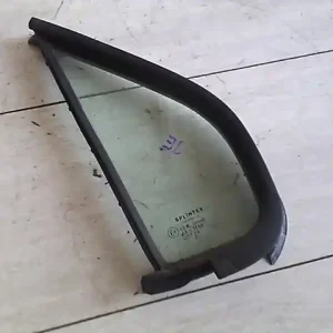 SUZUKI WagonR+ Jobb első fixüveg ajtóban bontott alkatrész Árengedmény