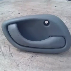 Szezonális akció SUZUKI WagonR+ Jobb első belső kilincs bontott alkatrész