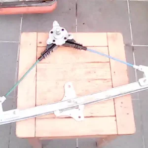 SUZUKI WagonR+ Jobb hátsó ablakemelő szerkezet mechanikus bontott alkatrész Nézd meg most