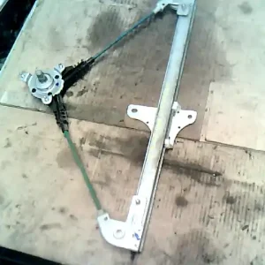 Népszerű SUZUKI WagonR+ Jobb hátsó ablakemelő szerkezet mechanikus bontott alkatrész