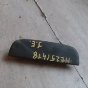 Különleges ajánlat SUZUKI WagonR+ Jobb első külső kilincsbontott alkatrész