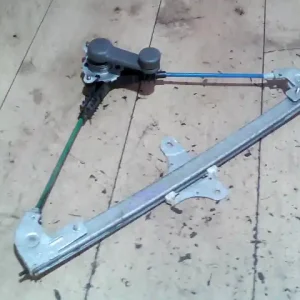 Outlet SUZUKI WagonR+ Jobb hátsó ablakemelő szerkezet mechanikus bontott alkatrész