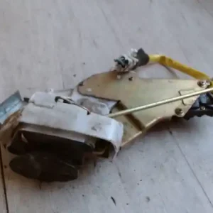 SUZUKI WagonR+ Jobb hátsó ajtó zárszerkezet központi záras bontott alkatrész Szuper akció