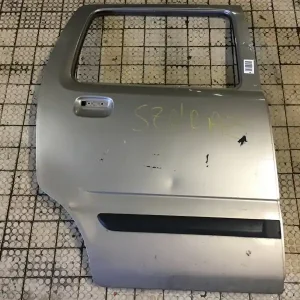 Kiárusítás SUZUKI WagonR+ Jobb hátsó ajtó. bontott alkatrész