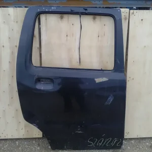 Árcsökkenés SUZUKI WagonR+ Jobb hátsó ajtó. fekete bontott alkatrész