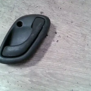 SUZUKI WagonR+ Jobb hátsó belső kilincs bontott alkatrész Ajánlat