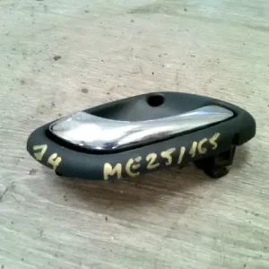 Vásárlói kedvenc SUZUKI WagonR+ Jobb hátsó belső kilincs bontott alkatrész