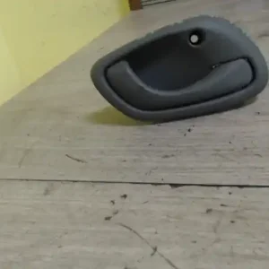 SUZUKI WagonR+ Jobb hátsó belső kilincs 5 ajtós bontott alkatrész Biztonságos vásárlás