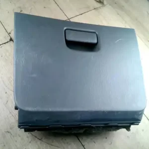 SUZUKI WagonR+ Kesztyűtartó 5 ajtós bontott alkatrész Prémium