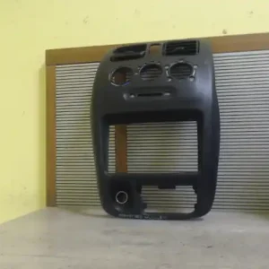 SUZUKI WagonR+ Középkonzol keret bontott alkatrész Ne maradj le