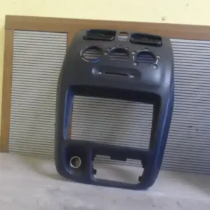 Különleges ajánlat SUZUKI WagonR+ Középkonzol keret bontott alkatrész