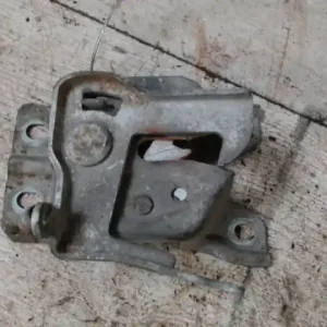 SUZUKI WagonR+ Motorháztető zár 5 ajtós bontott alkatrész Szuper akció