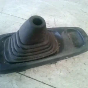 SUZUKI WagonR+ Váltószoknya + keret 1.0b bontott alkatrész Szuper akció