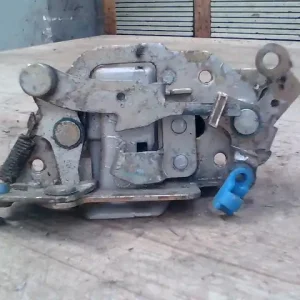 TATA TELCOLINE Bal hátsó ajtó zárszerkezet mechanikus pick up bontott alkatrész Legjobb ár