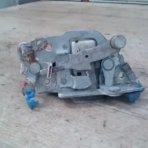 TATA TELCOLINE Jobb hátsó ajtó zárszerkezet mechanikus pick up bontott alkatrész Korlátozott ajánlat