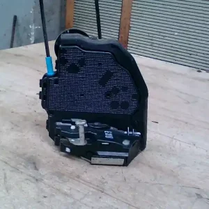 Legjobb ár TOYOTA Auris 2007.03.01-2010.02.28 Bal hátsó ajtó zárszerkezet központi záras 5 ajtós bontott alkatrész