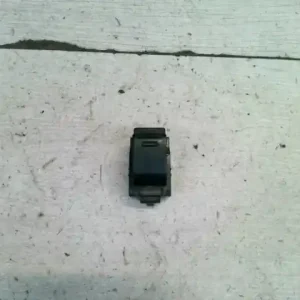 Csak ma TOYOTA AVENSIS 01-03 Jobb első ablakemelő kapcsoló bontott alkatrész