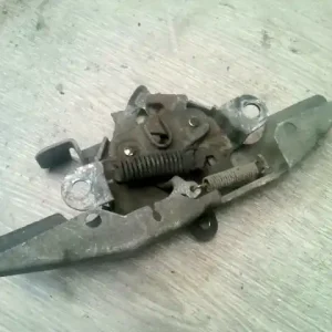 Expressz szállítás TOYOTA AVENSIS 03-07 Motorháztető zár bontott alkatrész