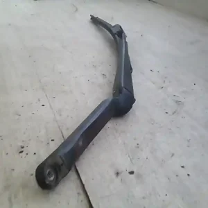 Expressz kézbesítés TOYOTA AVENSIS 97-00 Ablaktörlő kar bal első bontott alkatrész