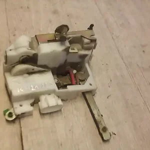 Legkelendőbb TOYOTA AVENSIS 97-00 Jobb hátsó ajtó zárszerkezet központi záras bontott alkatrész