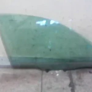 Árcsökkenés TOYOTA AVENSIS 97-00 Jobb első ajtóüveg zöldbontott alkatrész