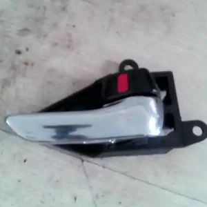 Exkluzív ajánlat TOYOTA Avensis Verso 2001.08.01-2009.03.31 Jobb első belső kilincs bontott alkatrész