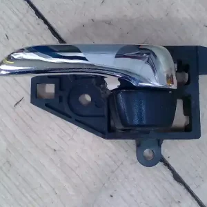 Expressz szállítás TOYOTA Avensis Verso 2001.08.01-2009.03.31 Bal hátsó belső kilincs egyterű bontott alkatrész