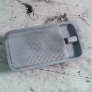 Biztonságos fizetés TOYOTA Avensis Verso 2001.08.01-2009.03.31 Utastér világítás első bontott alkatrész