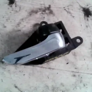 Kedvezmény TOYOTA Avensis Verso 2001.08.01-2009.03.31 Jobb hátsó belső kilincs bontott alkatrész