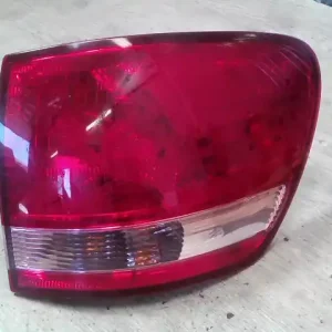 Árcsökkenés TOYOTA Avensis Verso 2001.08.01-2009.03.31 Jobb hátsó lámpa bontott alkatrész