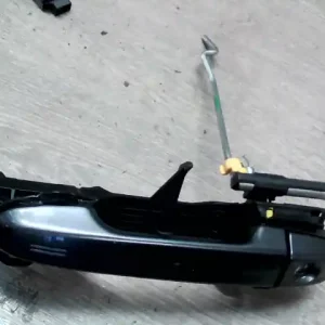 Végkiárusítás TOYOTA C-HR 16.09.01-19.09.30 Bal első külső kilincs bontott alkatrész