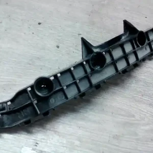 Végkiárusítás TOYOTA C-HR 16.09.01-19.09.30 Jobb hátsó lökhárító tartó bontott alkatrész