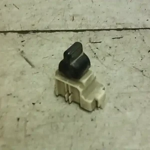 Biztonságos fizetés TOYOTA CARINA E 92.04-97.07 Ablakemelő kapcsoló pozíció független bontott alkatrész