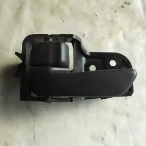 Kiárusítás TOYOTA CARINA E 92.04-97.07 Bal első belső kilincs bontott alkatrész