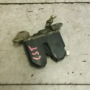 Gyors szállítás TOYOTA CARINA E 92.04-97.07 Csomagtér ajtó zárszerkezet 5 ajtósbontott alkatrész