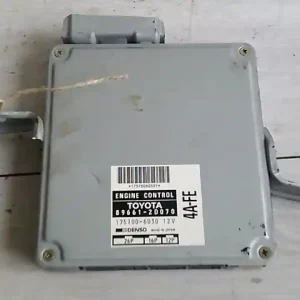 Korlátozott ajánlat TOYOTA CARINA E 92.04-97.07 Ecu bontott alkatrész