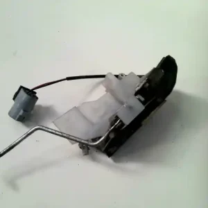 TOYOTA CARINA E 92.04-97.07 Jobb első ajtó zárszerkezet központizáras 4 ajtósbontott alkatrész Biztonságos fizetés