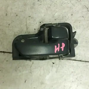 Legjobb ár TOYOTA CARINA E 92.04-97.07 Jobb hátsó belső kilincs bontott alkatrész