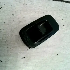 Biztonságos fizetés TOYOTA CARINA E 92.04-97.07 Jobb hátsó ablakemelő kapcsoló bontott alkatrész