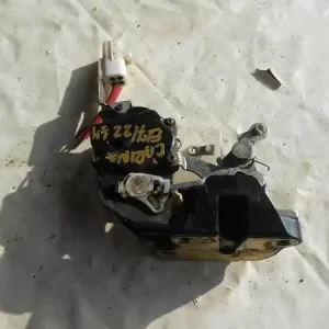 Bestseller TOYOTA CARINA E 92.04-97.07 Jobb hátsó ajtó zárszerkezet központi záras bontott alkatrész