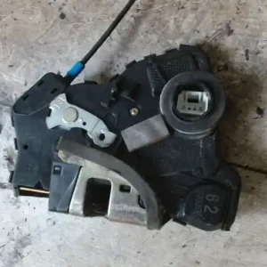 TOYOTA Corolla (E120) 2002.01.01-2004.05.31 Jobb hátsó ajtó zárszerkezet központi záras bontott alkatrész Prémium