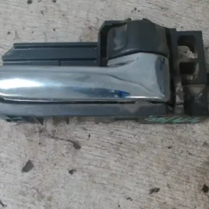 Bestseller TOYOTA Corolla (E120) 2002.01.01-2004.05.31 Jobb első belső kilincs 4 ajtós bontott alkatrész