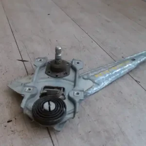 TOYOTA COROLLA 97.05-99.09 Bal hátsó ablakemelő szerkezet mechanikus 4 ajtós bontott alkatrész Vásárlói kedvenc