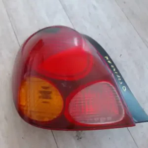 Ingyenes szállítás TOYOTA COROLLA 97.05-99.09 Bal hátsó lámpa 5 ajtós bontott alkatrész