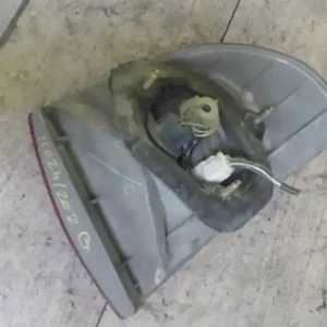 TOYOTA COROLLA 97.05-99.09 Bal hátsó lámpa 4 ajtós, sedan bontott alkatrész Rendeld meg most