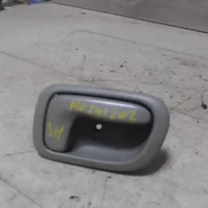 Legjobb ár TOYOTA COROLLA 97.05-99.09 Jobb hátsó belső kilincs 4 ajtós bontott alkatrész