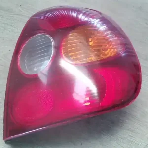 Gyors szállítás TOYOTA COROLLA 97.05-99.09 Jobb hátsó lámpa 3 ajtósbontott alkatrész