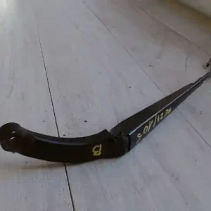 Azonnal elérhető TOYOTA COROLLA 99.10-02.01 Ablaktörlő kar bal első bontott alkatrész